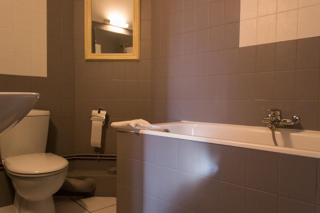 Hotel De Flandre Compiegne Phòng bức ảnh